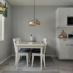 Apartman Convenient For 4 *