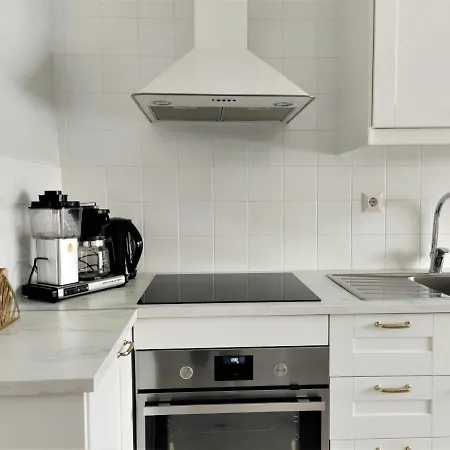 Apartman Convenient For 4 *